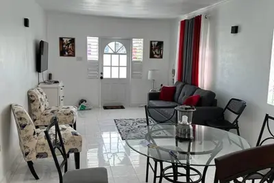 Image de Newly Renovated Coastline Cottage\n5 min from beach