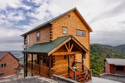 Image de Scenic Cabin Located Right Next to Dollywood and Attractions. Mountain Views!