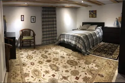 Image de Cozy, rustic private studio in the heart of Caledon East next to hiking trails.