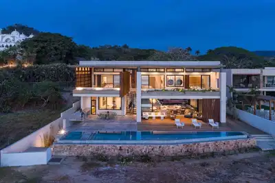 Image de The Beach House - Luxurious Beachfront Villa in Las Olas! - San Pancho