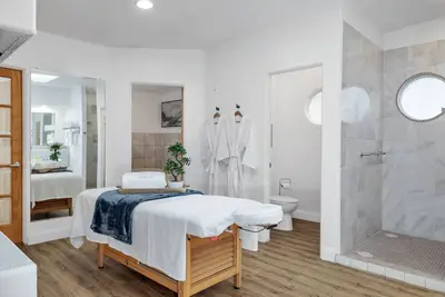 Image de Upscale Couple's Retreat! Perfect for Honeymoons/Anniversaries/Adventurers