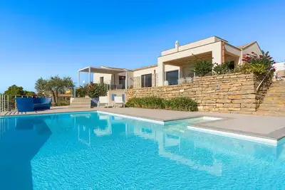 Image de Maison de vacances privée avec climatisation, Wifi, piscine privée, Tv, terrasse, vue panoramique