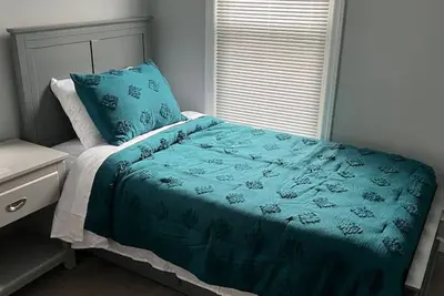 Image de Huge Family House 12 miles to Nyc/4Bath/Parking