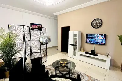 Image de Large studio at your disposal in Abidjan