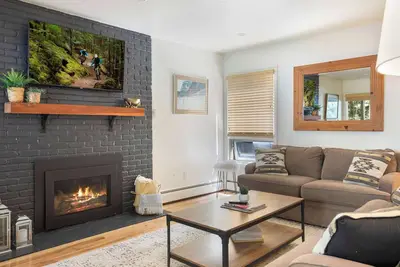 Image de Cozy Vail Condo with Fireplace, Close to Ski Lifts