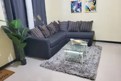 Image de Cozy Hideaway spot in Rose Hall. Welcome to where Luxury meets convenience.