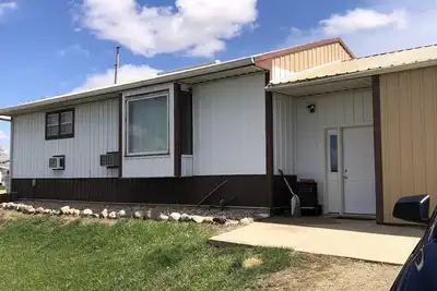 Image de Quiet cabin that sits right on the edge of the water! ! Pet friendly