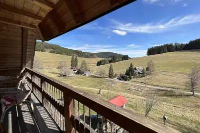 Image de Appartement 'Ferienwohnung Sternschnuppe, 90 Qm' avec vue sur la montagne, jardin partagé et balcon