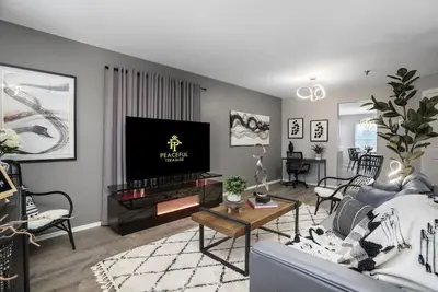 Image de Lavish Nest/KingBed/Min to Ascension Hospital