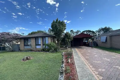 Image de Mavis by the  golf course