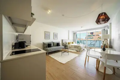 Image de Fliphaus + Be Libertador - Lux Loft 12-4