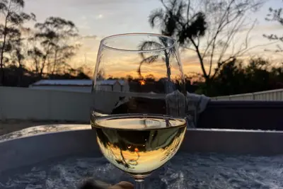 Image de Relaxing cosy escape - Hot Tub, Breakfast & Wine