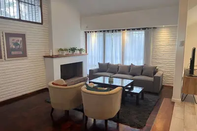 Image de Casa Calida Moderna y de Categoría