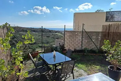 Image de Apartamento de 3 Habitaciones con JardĂn Privado