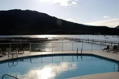 Image de Waterfront  condo on Mara Lake w/ Hot Tub and Pool