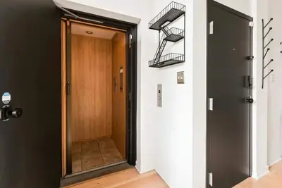 Image de Luxury Meets Chic at Urban 2br/2ba Condo in Roscoe Village