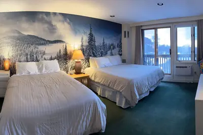 Image de Family-Friendly, Ski-On / Ski-Off Condo at Bolton Valley Resort Base Lodge