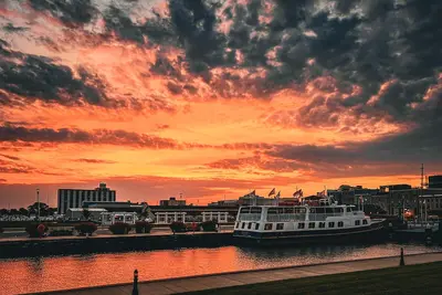 Expansive Bayfront Loft - Prime Cedar Point and Jackson Street Pier Views