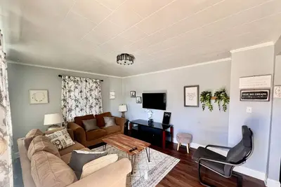 Image de David's Place, Relaxing, calm 3 bedroom 2 full baths in a quiet neighborhood.