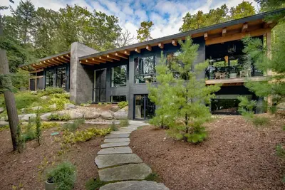 Image de Serene Escape, Lake of Bays