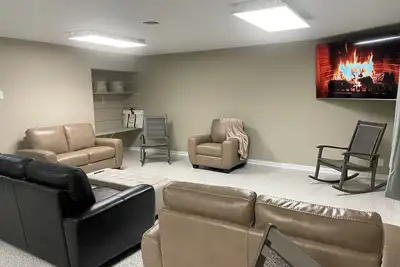 Image de Enjoy this spacious 8-acre private 3 min drive to Miami University Property