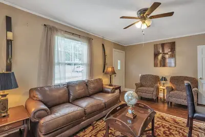 Image de Clean Safe Comfortable Housing - Cozy Cottage