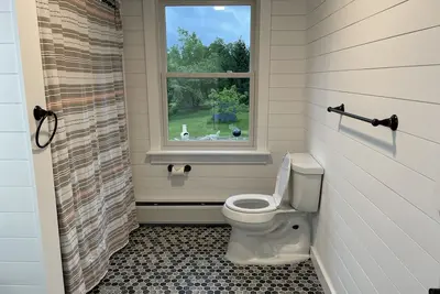 Image de Beautiful Renovated Home, Close to Multiple Ski Mountains.