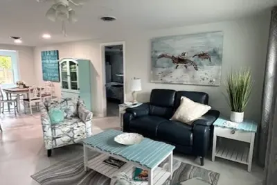 Image de Relax by Venice Beach in this 2-bedroom retreat with Pool