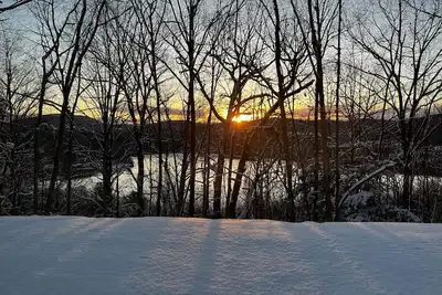 Image de Le Loft, isolé au sommet du Mont-Aki, 5 min des pistes!