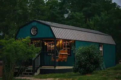 Image de Farm stay. Hot tub. Pond Nature views near dwntwn