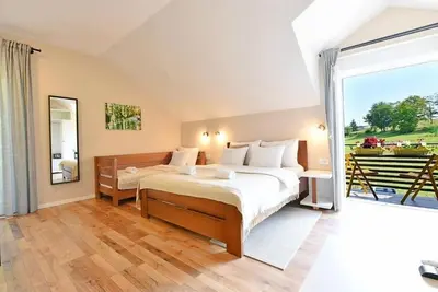 Image de Garçonnière avec le balcon Rakovica, Plitvice (As-21121-a)