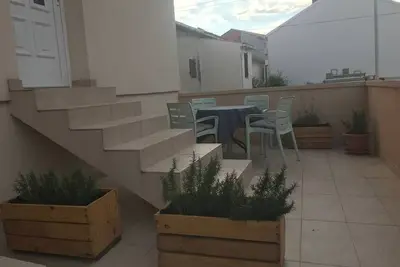 Image de Appartement d'une chambre avec la terrasse et la vue sur le mer Novalja, Pag (A-21646-a)