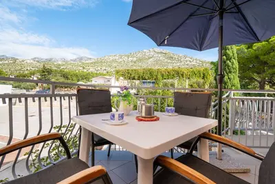 Image de Appartement d'une chambre avec la terrasse Starigrad, Paklenica (A-21824-b)