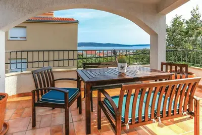 Image de Maison pour la famille avec parking Kastel Sucurac, Kastela (K-21842)