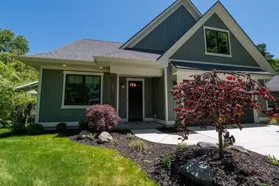 Image de Your Perfect Saugatuck Getaway!