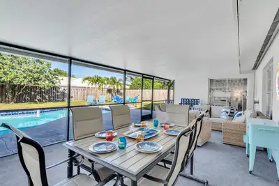 Image de Spacious Oasis Home ⭐️ Free Heated Pool ⭐️ Near Ami, Beaches, Img ⭐️ Family Games