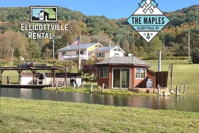 Image de Family & Friends Retreat w/HotTub, Amazing Views & 5 big bedrooms.