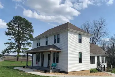 Image de Relaxing and cozy farmhouse a few miles from the town of Hermann!