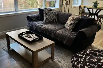 Image de Condo in downtown Salem, Essex Street - Everything is less than 5 minute walk!