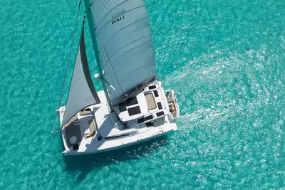 Image de All Inclusive Luxury Sailing Catamaran W/ Captain & Chef 4 Bedrooms 8 Guests