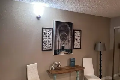 Image de Cheerful 2 Bedroom Apartment near Airport