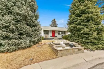 Image de Perfectly Located Denver Home