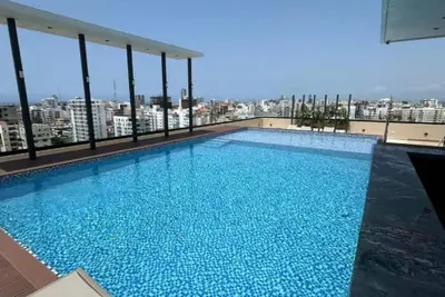 Image de luxury king bed bedroom's with Pool, Gym, playground in heart of Santo Domingo