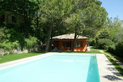 Image de Luxueux bungalow avec piscine à Garda