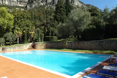 Image de Villa de vacances traditionnelle pour cinq au lac de Garde