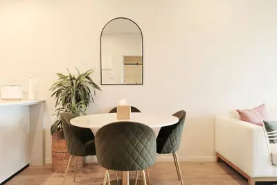 Image de Albany Centre - 2 Bedrooms with Free Carpark - Walk to mall and Bus station