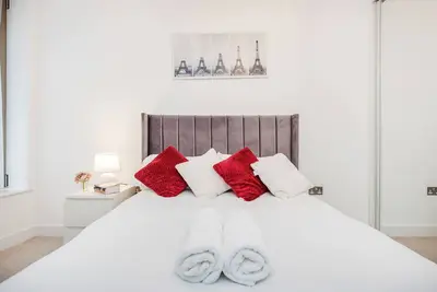 Image de Stylish North Greenwich Townhouse Near O2 & River – Sleeps 4