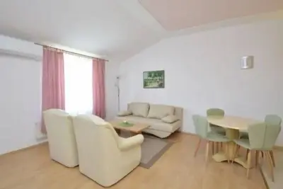 Image de Appartement de vacances Fažana pour 1 - 6 personnes avec 3 chambres à coucher - Appartement de vacan