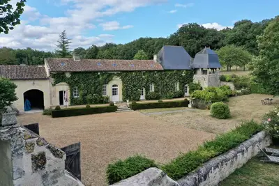 Image de Grande demeure familiale en Anjou, calme, proche Château de la Loire, piscine