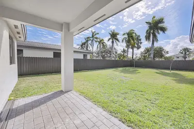 Image de Avi Lux Stay Iii